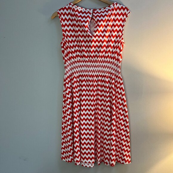 Kate Spade Leora Chevron Pink‎ Coral Stripe Cotton Smocked Dress Size Small - Picture 5 of 7